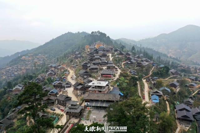 12月1日,拍摄的从江县丙妹镇大歹村全景.