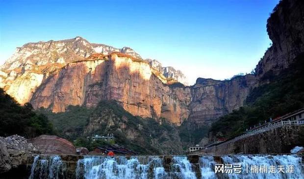 越来越多的人们爱上了旅游,都向往着诗和远方,去到新乡宝泉这个最受