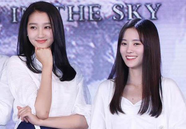 关晓彤吐槽鞠婧祎身高是真的吗 两人同框身高差太萌