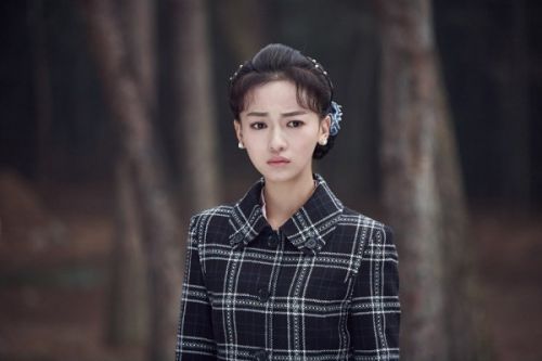 《美人如玉剑如虹》曝片花 陈键锋白冰水下激吻