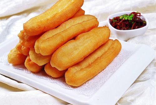 学包子豆浆油条要多少钱 哪里有学早餐培训 手把手教