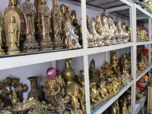 铜佛,观音,财神,香炉,吉祥动物,铜工艺品 核心提示 永盛铜艺位于临沂