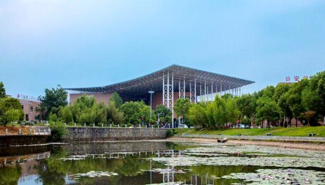 景德镇陶瓷大学是怎样的一所大学?在江西省排位如何?