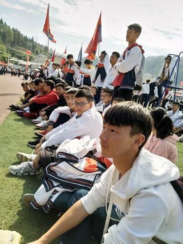 我们的青春纪念册——镇远县文德中学高三(13)班