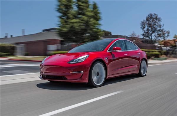 特斯拉model3失控,怀疑有严重产品缺陷!特斯拉否认?