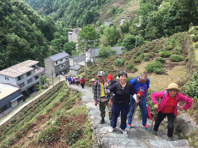 其它 歙县蜈蚣岭 神奇的梯田 写美篇蜈蚣岭村位于"街口进街源,只见