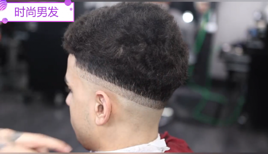 卷发男子剪款推边渐变发型帅翻了
