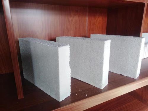 硅铝基耐火保温板