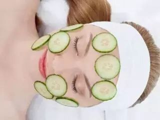 黄瓜敷脸有什么作用 四大功效你必须知道的-护肤美容