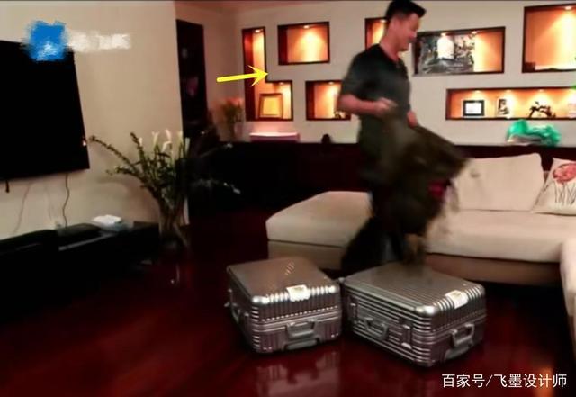 不过除了他们现在住的依山傍水的小屋,以前吴京准备抵押的八千万豪宅