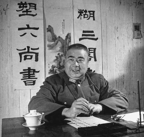 冯玉祥麾下的西北军1930年土崩瓦解的深层次原因是