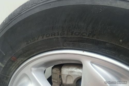 现代ix35左前轮胎尺寸