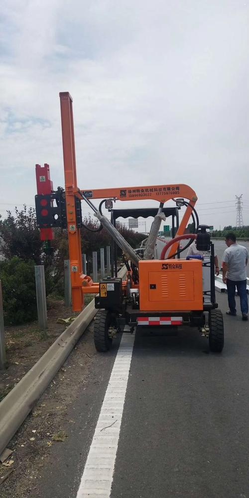液压打桩机厂家|公路波形护栏打桩机护栏打孔机公路护栏钻孔机高速