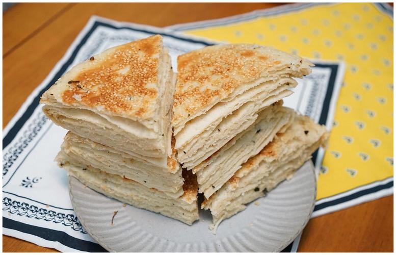 黄金椒页千层饼的做法|酵母粉|油酥|五香粉_新浪新闻