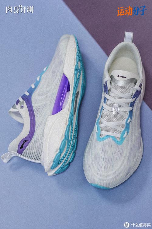 运动分子肉身评测 篇四十六:李宁超轻18:更换了核心"发动机"后,缓震