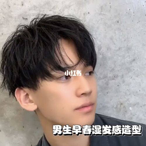 春夏日系男发型  男生括号刘海造型参考_日系_发型_男士发型_刘海