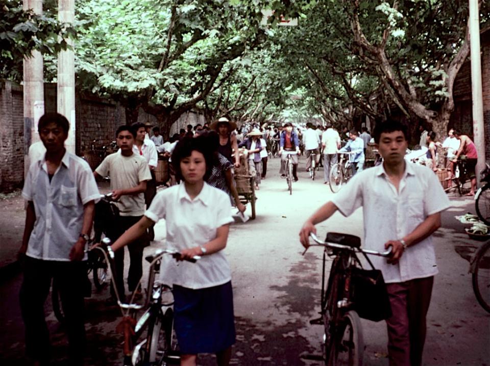 老照片:八十年代初成都街景,老城的生活记忆