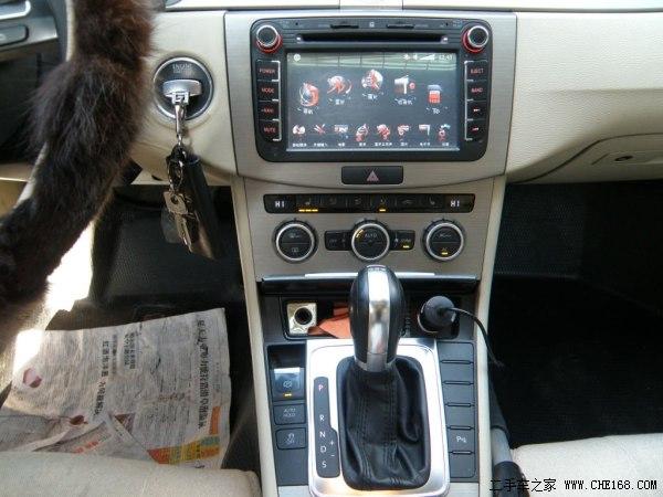 8tsi dsg豪华型  一;12年迈腾手自一体自动型;天窗,导航,座椅分驱调节