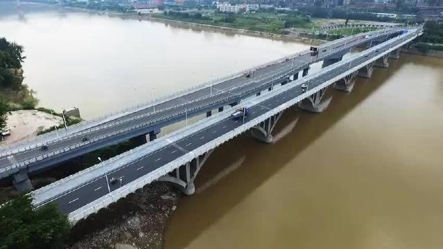 内江 老沱桥改造完成正式通车_新浪新闻