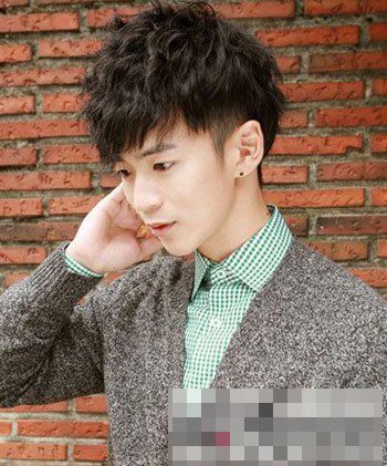 新年潮流男生纹理烫发型图 5款男士纹理烫发型要你好看