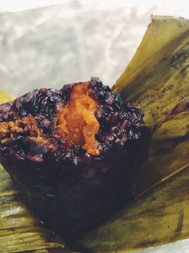 黑糯米排骨粽子