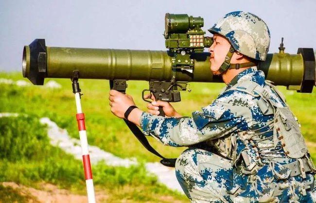 中国单兵火箭筒每名士兵只配备一支如今却发展至人手两支