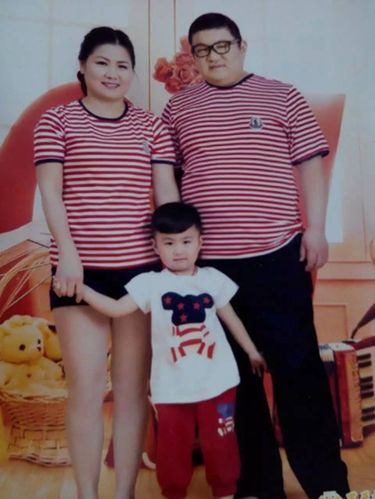 首波儿日照最美全家福照片来袭!看看有你们家吗?