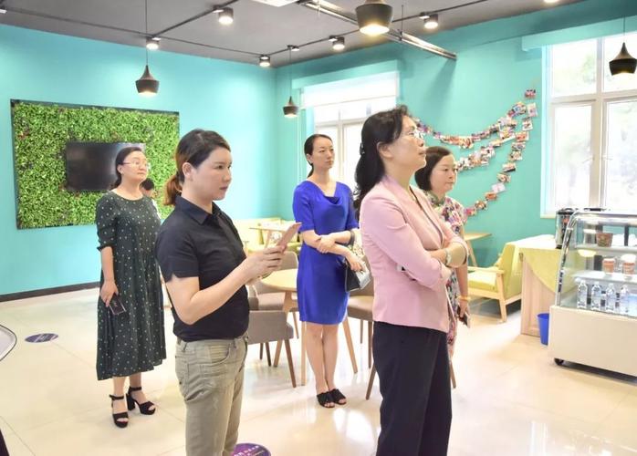 关爱女性创业黄石市妇联主席刘红霞携女性企业家赴汉学习