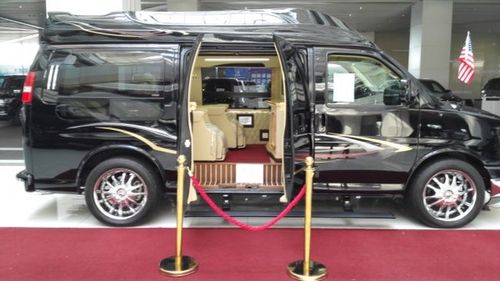 狂降35万gmc商务房车 6.2米平行进口gmc