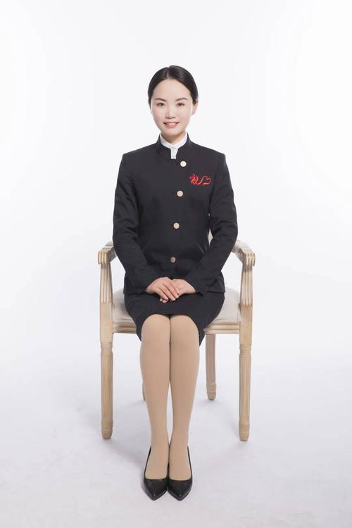 现代礼仪之女性坐姿礼仪分享你的坐姿暴露了你的品味