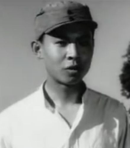 柳堡的故事他一举成名,万里挑一的男主角.演的十分动人!