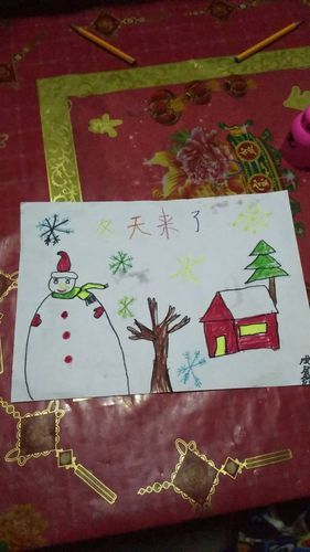 西荆小学二年级冬天雪景绘画2018年的第一场雪给孩子们带来了快乐