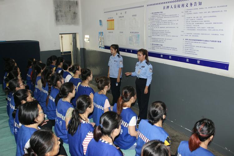 监管大队组织管教民警开展在押人员节前谈心谈话教育活动