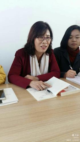 牛艳丽老师分享李镇西的《做最好的班主任》感染着大家:教育不能没有