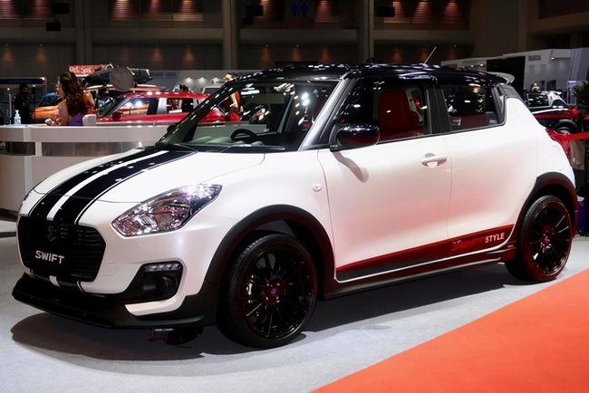 全新铃木雨燕亮相预售58万外观炫酷动感搭载12混动cvt