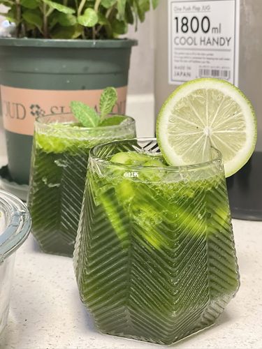 泰绿手打柠檬茶_柠檬茶_美食_美食展示