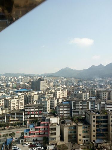 贵州省毕节市大方县奢香大道南段靠近中国邮政储蓄银行(西大街营业所)