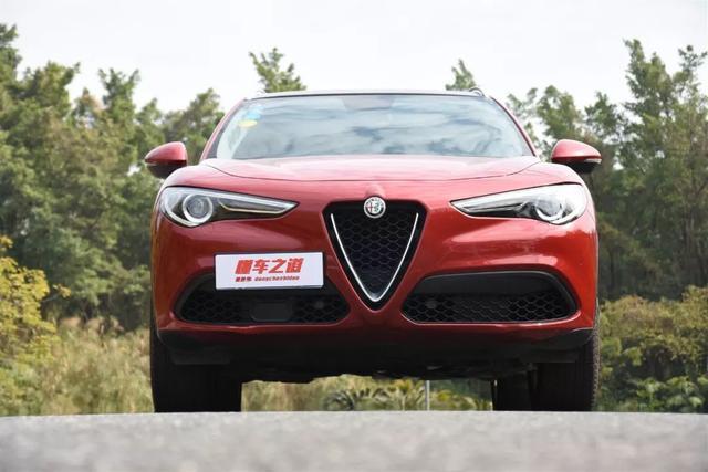 车评:只为钟爱它的人而生,试驾阿尔法.罗密欧stelvio