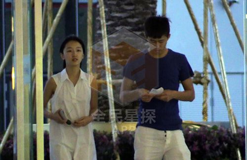 周冬雨大方承认恋情 富二代男友田明鑫曝光