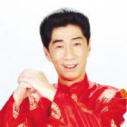 陈国庆便装照 出生:1953年,农历癸巳年 人物分类 滑稽戏演员