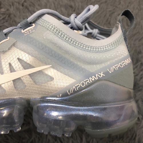 耐克这双"针织鞋"太撩了,透明鞋底自带闪光,这才是人间星河!