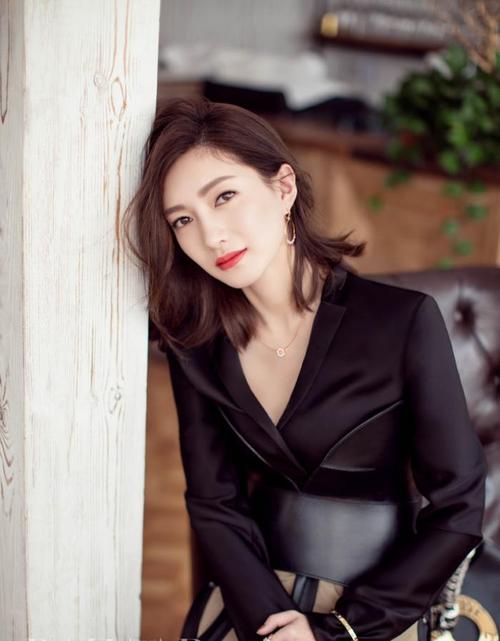 江疏影发型32岁江疏影换个发型年轻了10岁