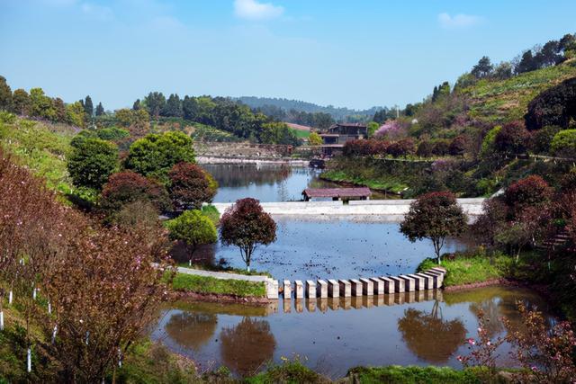 巴南区的一个小镇,名字与关羽和张飞有关,清净美丽宛若桃源