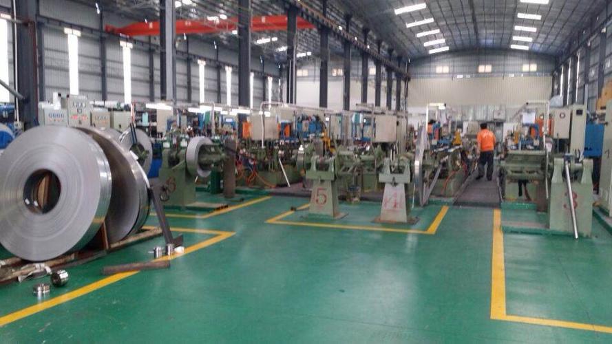 永穗不锈钢管生产车间环境