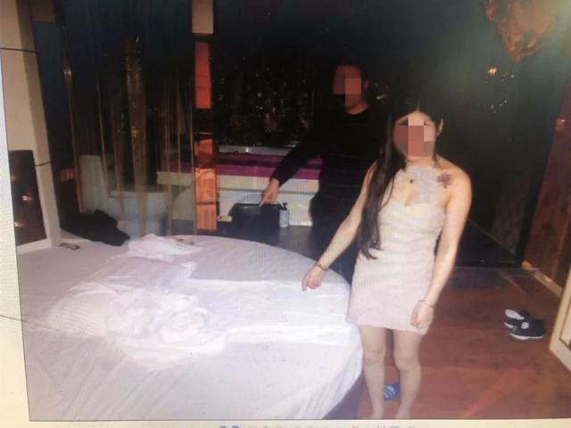 直击扫黄现场:场面不堪入目太尴尬了