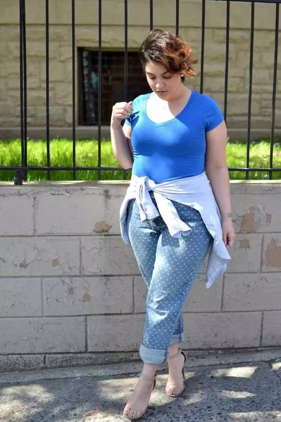 140斤最胖博主,五套搭配让这胖妞比瘦子更美,45万粉丝为她点赞