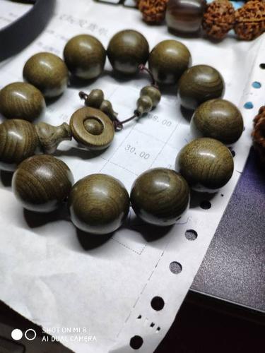 绿檀手串该怎么玩