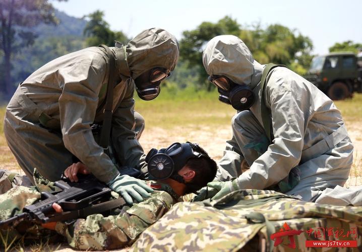 福建武警演练宿营地反生化袭击
