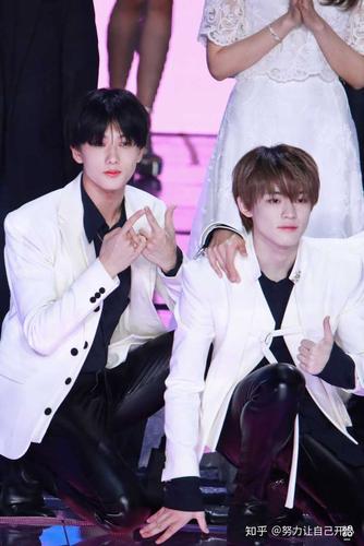 怎么看待钟辰乐与朴志晟的关系?