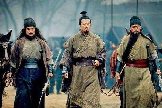 桃园结义的荒唐事,刘关张互相杀害家属?